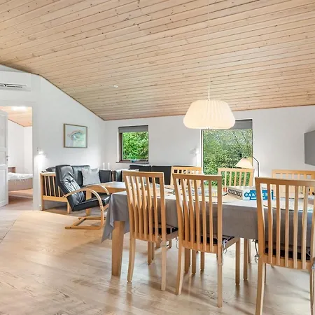 Jaane - 250m To The Fjord By Interhome Дом отдыха