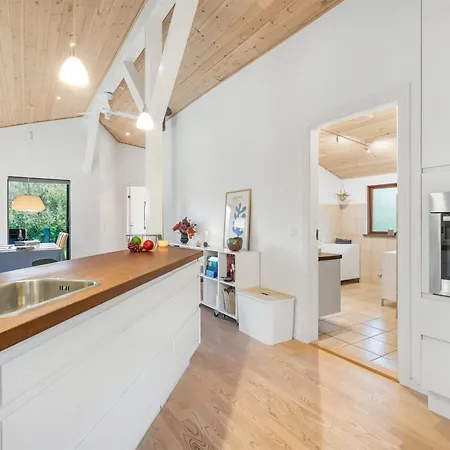 Дом отдыха Jaane - 250m To The Fjord By Interhome *